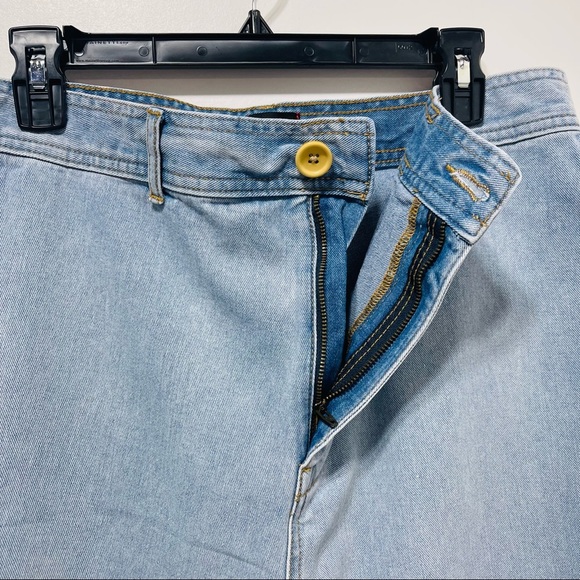 BDG Urban Outfitters High Waist Super-Wide Leg Jeans Size 34 Light Wash - Picture 10 of 14